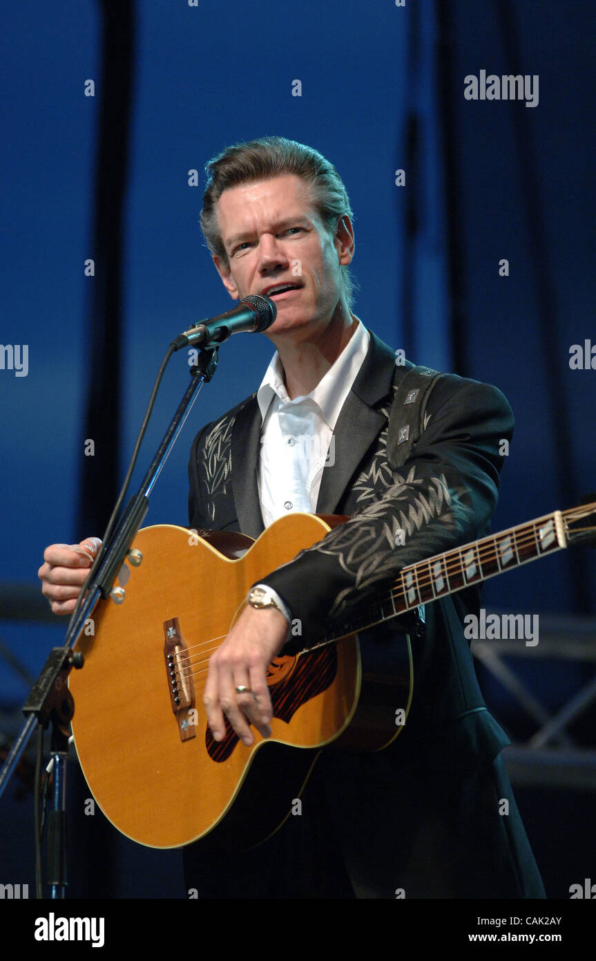 La vedette de musique country Randy Travis fonctionne à Steve Wingfield crusade à Atlanta Motor Speedway 10/5/07 © Robin Nelson Banque D'Images