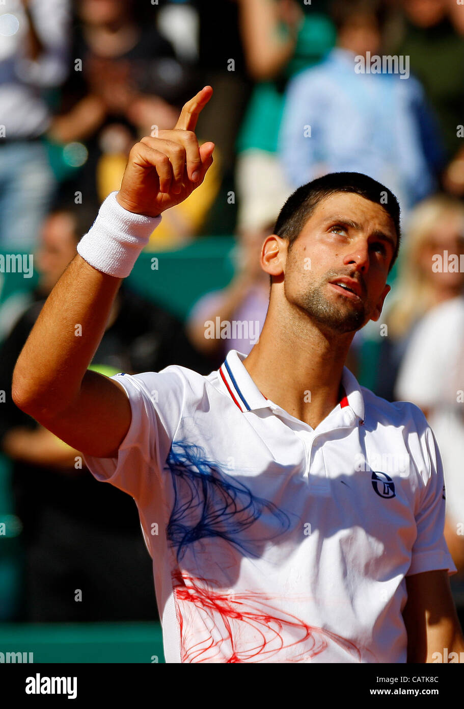 21.04.2012 Monte Carlo, Monaco. Novak Djokovic (SRB) en action contre Tomas Berdych (CZE) au cours de la S-Finall du Monte-Carlo Rolex Masters 2012 joué au Monte Carlo Country Club, Monaco. Banque D'Images 21.04.2012 Monte Carlo, Monaco. Novak Djokovic (SRB) en action contre Tomas Berdych (CZE) au cours de la S-Finall du Monte-Carlo Rolex Masters 2012 joué au Monte Carlo Country Club, Monaco. Banque D'Images