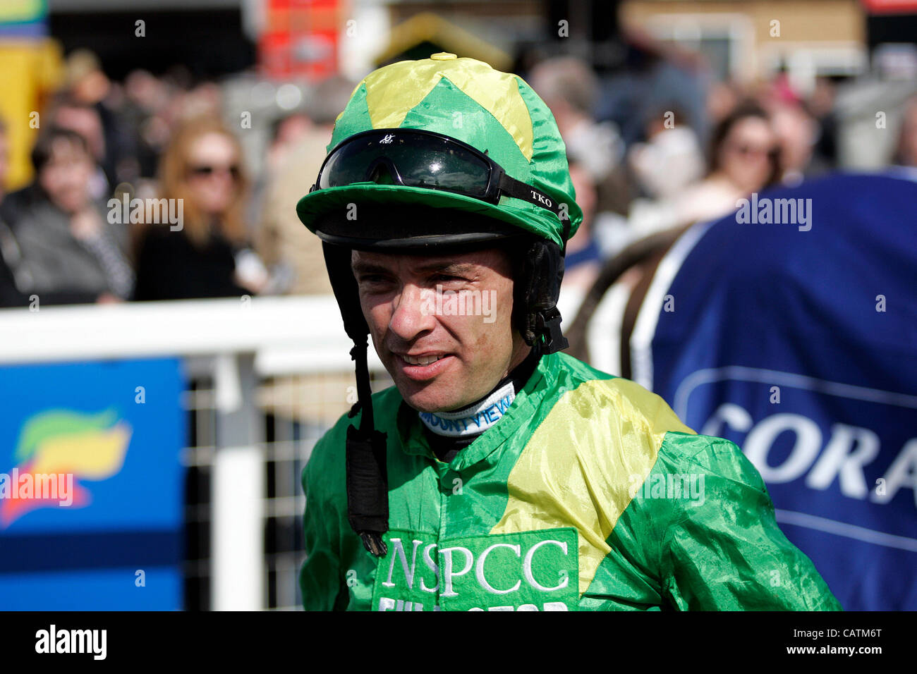 21.04.2012 Ayr, Ecosse, Royaume-Uni. Le Grand Festival National Écossais de Ayr Racecourse. Timmy Murphy gagnant du Grand National Écossais 2012 Banque D'Images