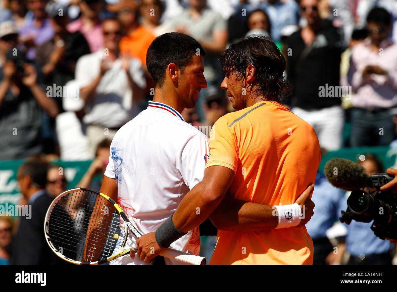 22.04.2012 Monte Carlo, Monaco. Rafael Nadal a remporté le Masters de Monte Carlo après avoir battu Novak Djokovic en deux sets 6-3 6-1. Joué au Monte Carlo Country Club, Monaco. Banque D'Images 22.04.2012 Monte Carlo, Monaco. Rafael Nadal a remporté le Masters de Monte Carlo après avoir battu Novak Djokovic en deux sets 6-3 6-1. Joué au Monte Carlo Country Club, Monaco. Banque D'Images