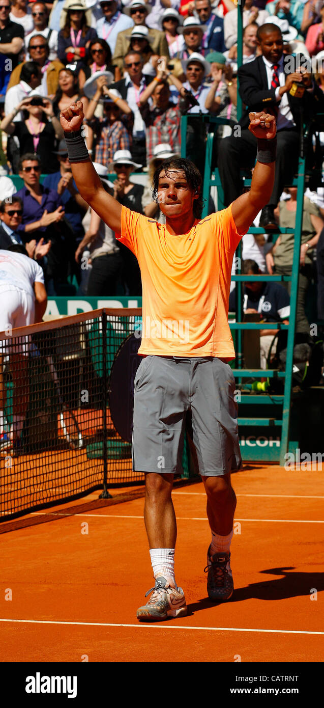 22.04.2012 Monte Carlo, Monaco. Rafael Nadal a remporté le Masters de Monte Carlo après avoir battu Novak Djokovic en deux sets 6-3 6-1. Joué au Monte Carlo Country Club, Monaco. Banque D'Images 22.04.2012 Monte Carlo, Monaco. Rafael Nadal a remporté le Masters de Monte Carlo après avoir battu Novak Djokovic en deux sets 6-3 6-1. Joué au Monte Carlo Country Club, Monaco. Banque D'Images