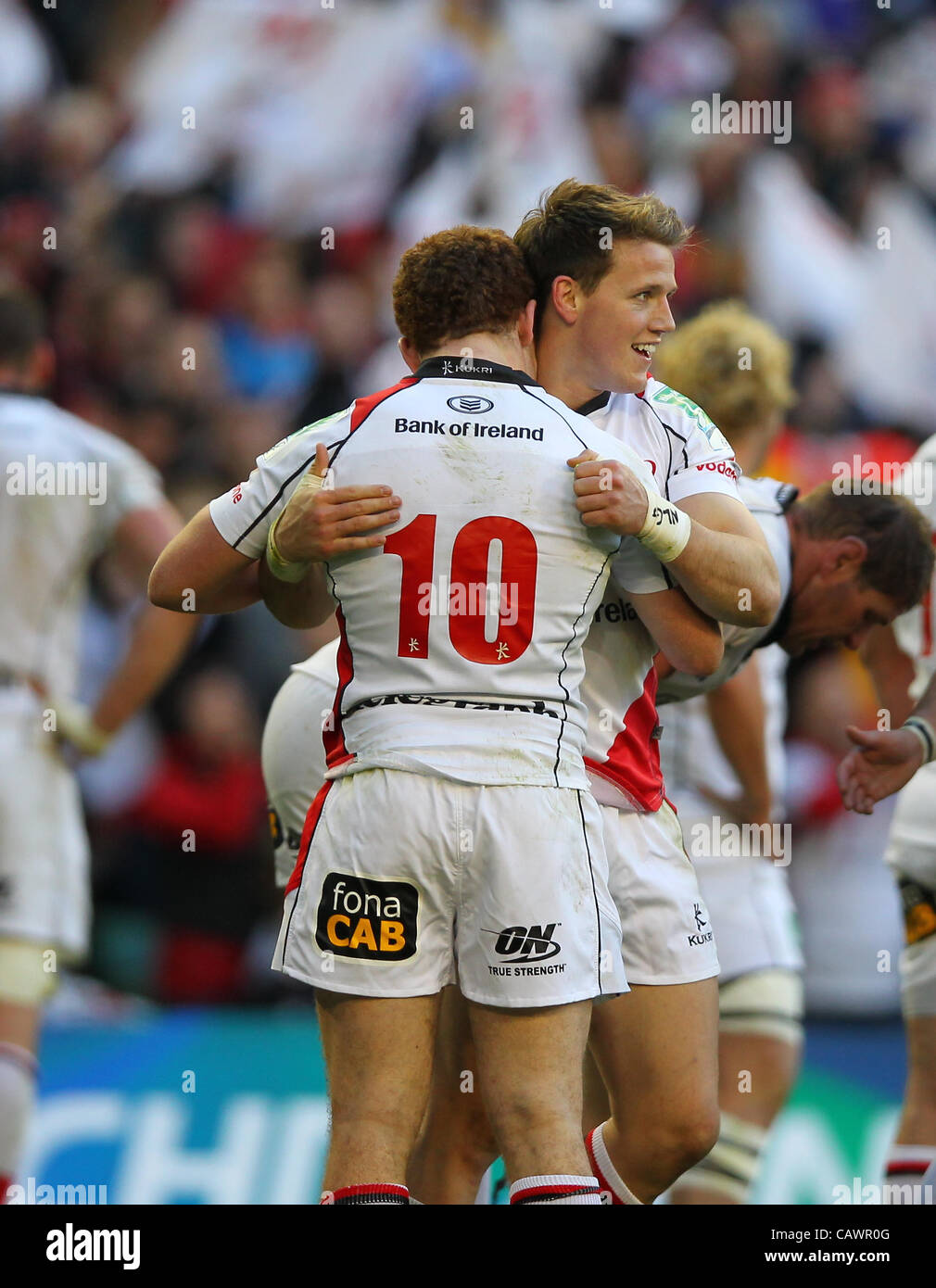 28.04.2012 Dublin, Irlande. Rugby Union. Ulster V Edinburgh. Jackson Paddy (Ulster) et Craig Gilroy (Ulster) célèbrent remportant la demi-finale de la H Cup matches joués à l'Aviva Stadium. Banque D'Images