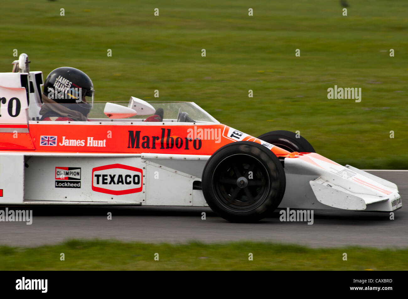 Chasses scènes James McLaren pour le film Rush réalisé par Ron Howard de Snetterton race circuit dans le Norfolk, Royaume-Uni, Banque D'Images