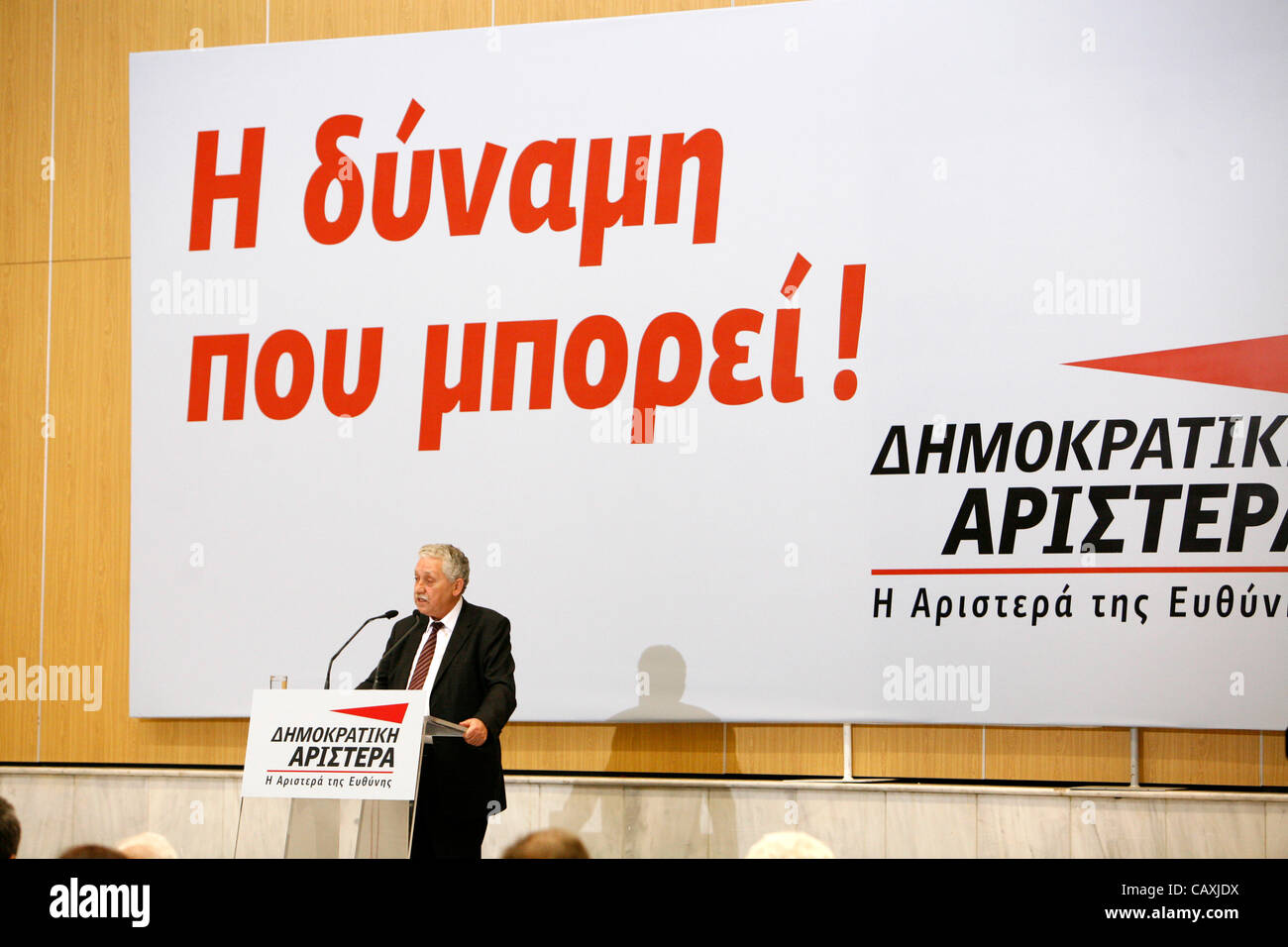 Chef de la gauche démocratique Fotis Kouvelis donne aux discours pré-électoral en Grèce trois jours seulement avant l'élection générale. Le 3 mai 2012. Thessalonique, Grèce. Banque D'Images