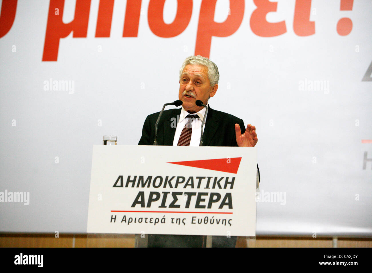 Chef de la gauche démocratique Fotis Kouvelis donne aux discours pré-électoral en Grèce trois jours seulement avant l'élection générale. Le 3 mai 2012. Thessalonique, Grèce. Banque D'Images