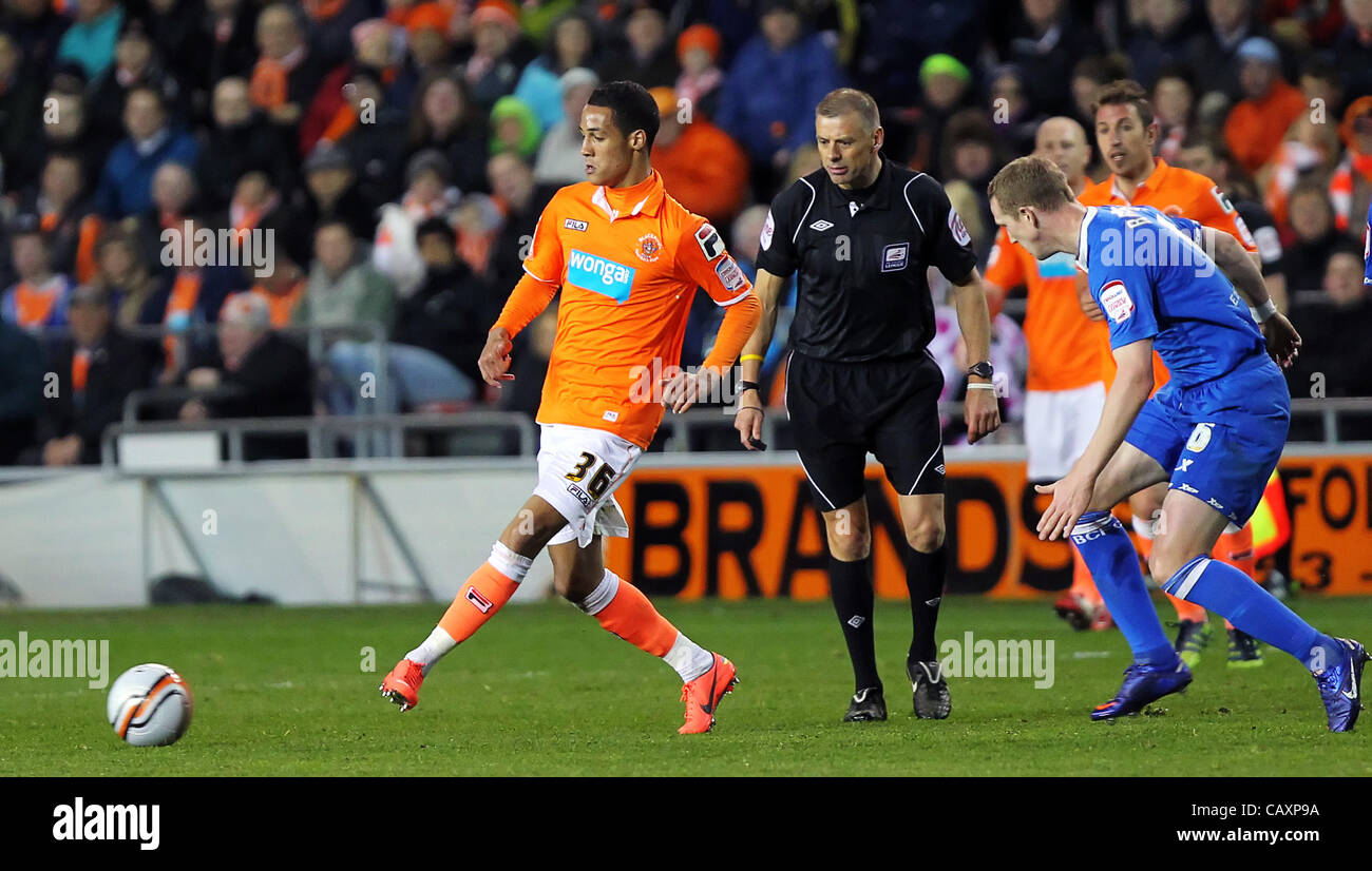 04.05.2012 Blackpool, Angleterre. Blackpool v Birmingham City. Le milieu de terrain anglais de Blackpool, Tom Ince en action pendant la NPower Championship Match Play Off joué à Bloomfield Road. Banque D'Images