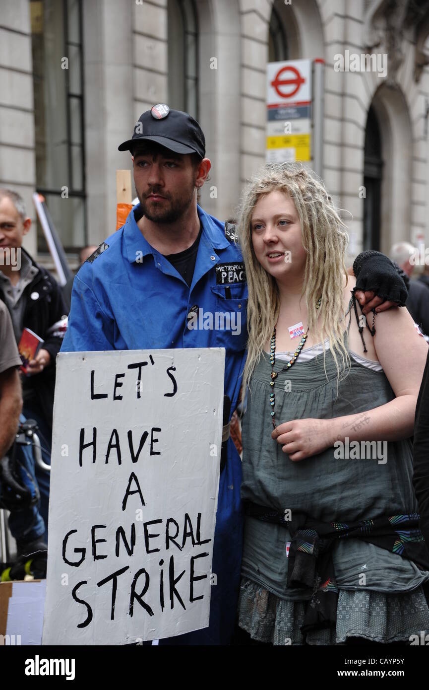 Les pensions du secteur public et de la Police de grève de protestation contre les suppressions d'mars à Londres le jeudi 10 mai 2012. Banque D'Images