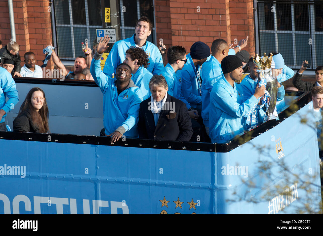 14-05-2012 Manchester, Royaume-Uni - Manchester City a poursuivi en bus à défiler dans le centre-ville après avoir remporté le titre de la Barclays Premier League pour la première fois depuis 1968 Banque D'Images