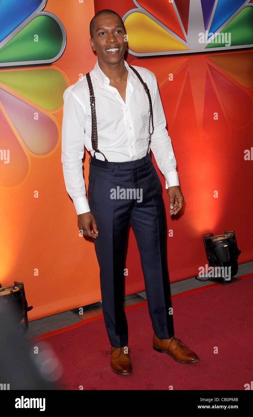 Leslie Odom Jr. aux arrivées pour NBC Network Présentation Upfronts 2012, , New York, NY Le 14 mai 2012. Photo par : Kristin Callahan/Everett Collection Banque D'Images