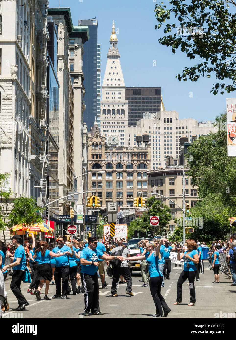 New York, USA. 19 mai, 2012. Le défilé de la danse en vedette près de 80 différents styles de danse et de cultures. Banque D'Images