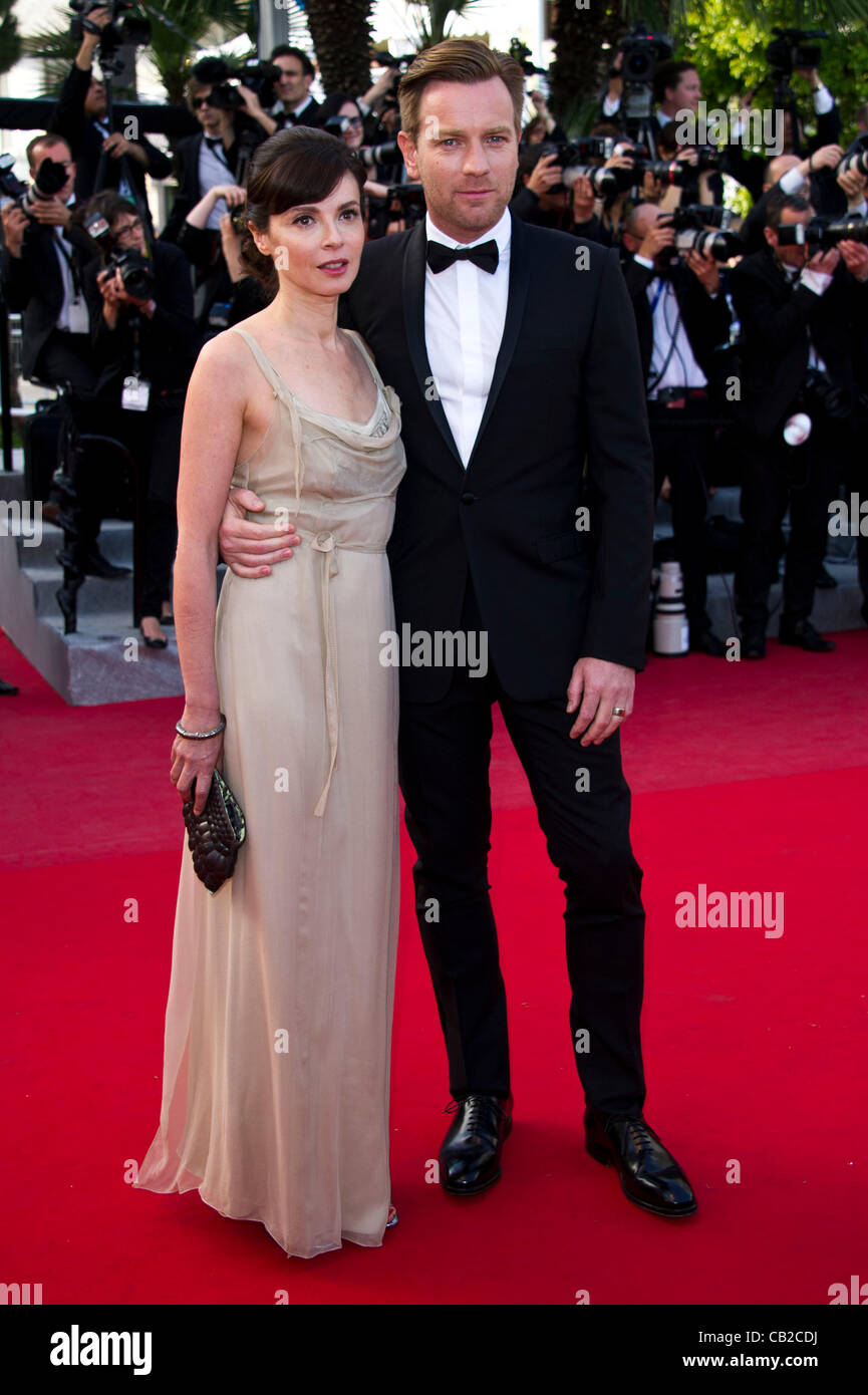 Ewan McGregor (acteur) et sa femme Eve Mavrakis arrivées au tapis rouge pour le film "Sur la route" 65ème Festival de Cannes 2012 Palais des Festivals, Cannes, France mercredi 23 mai 2012 Banque D'Images