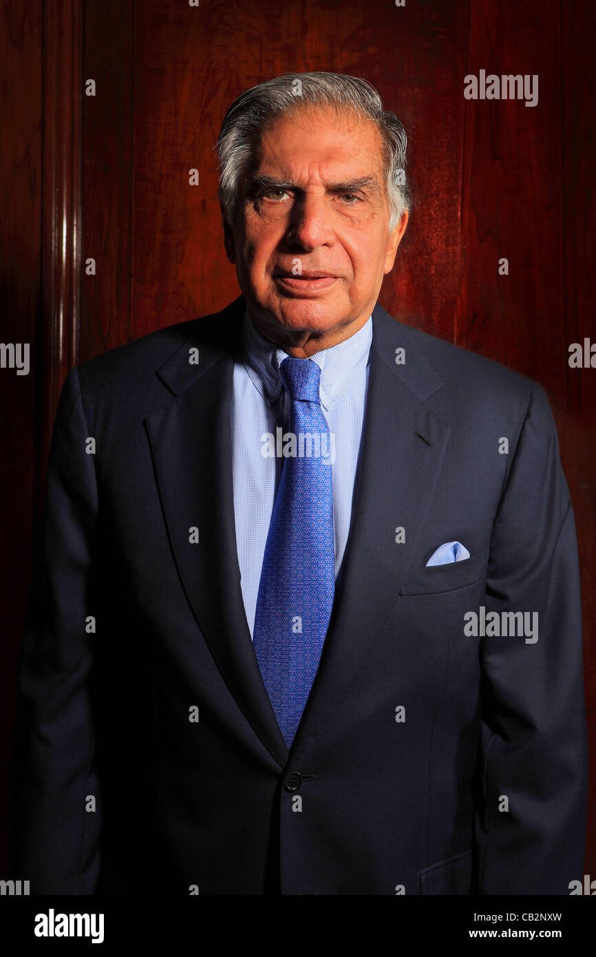 Peut16,2012 - Mumbai, Inde : Portrait de l'industriel indien Tata Rata, président de l'empire Tata de la Bombay House, le quartier général des groupes Tata à Mumbai. (Subhash Sharma) Banque D'Images