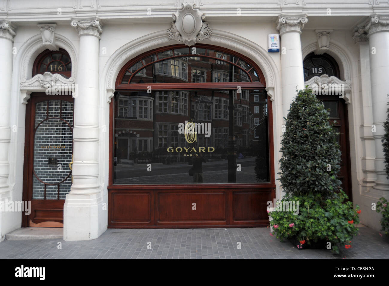 Photo de l'extérieur Govard store sur Mount Street Londres Angleterre 2011 - Image Pruchnie Auteur Ben 2011 Banque D'Images