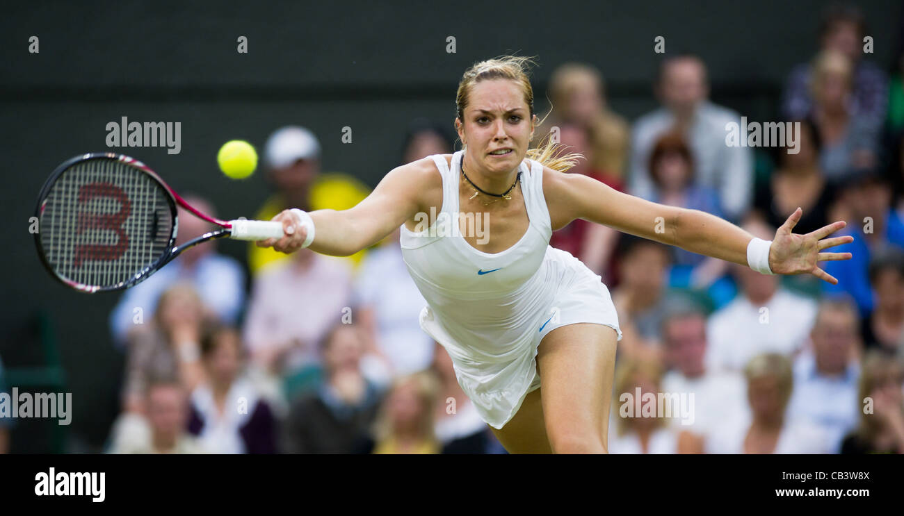 23.06.2011. Les Championnats de tennis de Wimbledon.L'Allemagne devant l'onu-ensemencement Sabine Lisicki bat pas de semences 3 Na Li CHN Sabine en action. Banque D'Images