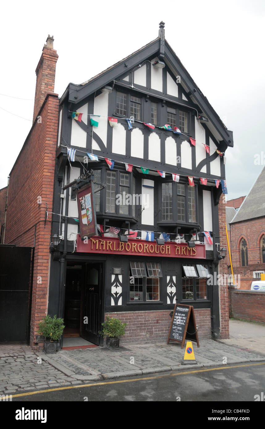 Le Marlborough Arms sur St John Street, Chester Cheshire, Royaume-Uni. Banque D'Images