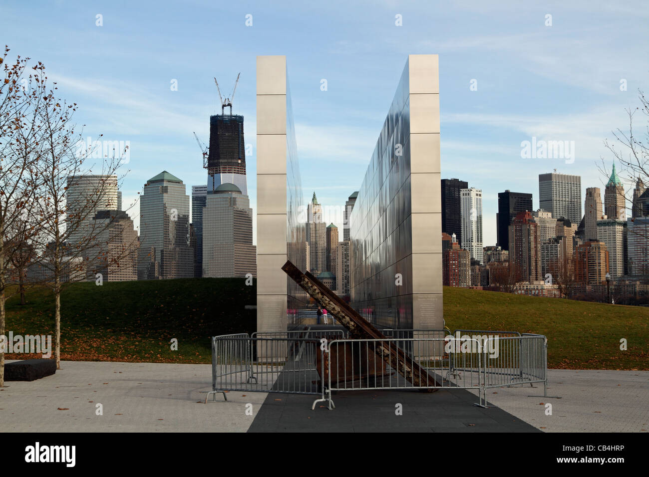Le Memorial Empty Sky A Liberty State Park Jersey City New Jersey Usa Photo Stock Alamy