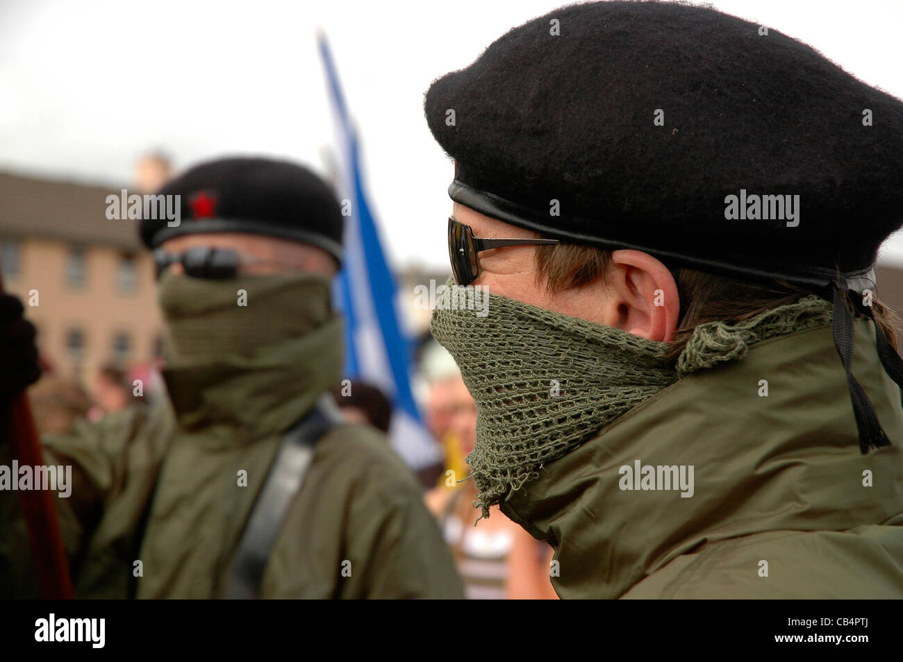 Les membres de l'Irish National Liberation Army (AIDN) lors d'une commémoration républicaine à Londonderry, en Irlande du Nord. Banque D'Images