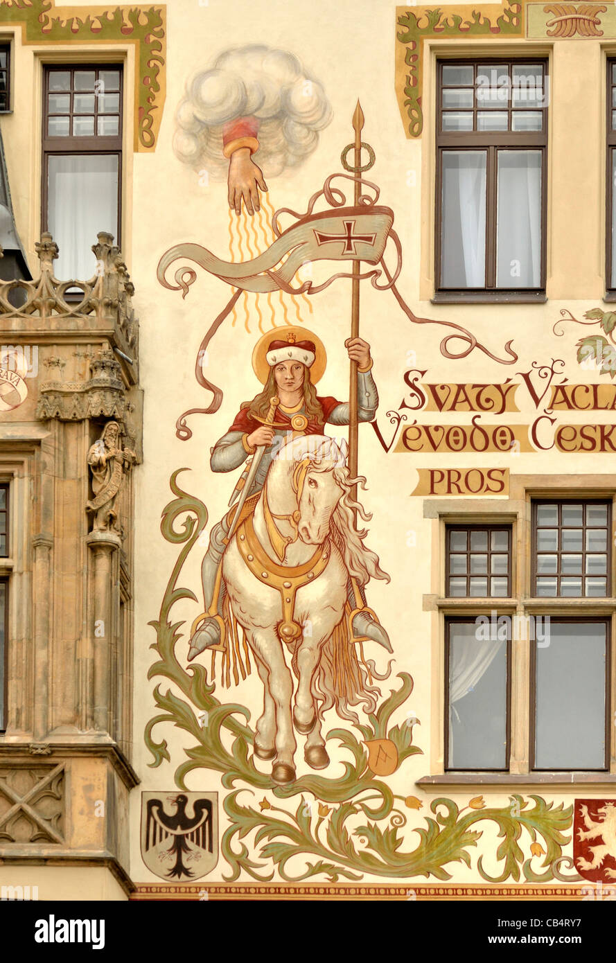 Prague, République tchèque. Storchuv dum (Storch House) sur Staromestske namesti (place de la vieille ville) Façade - St Venceslas Banque D'Images