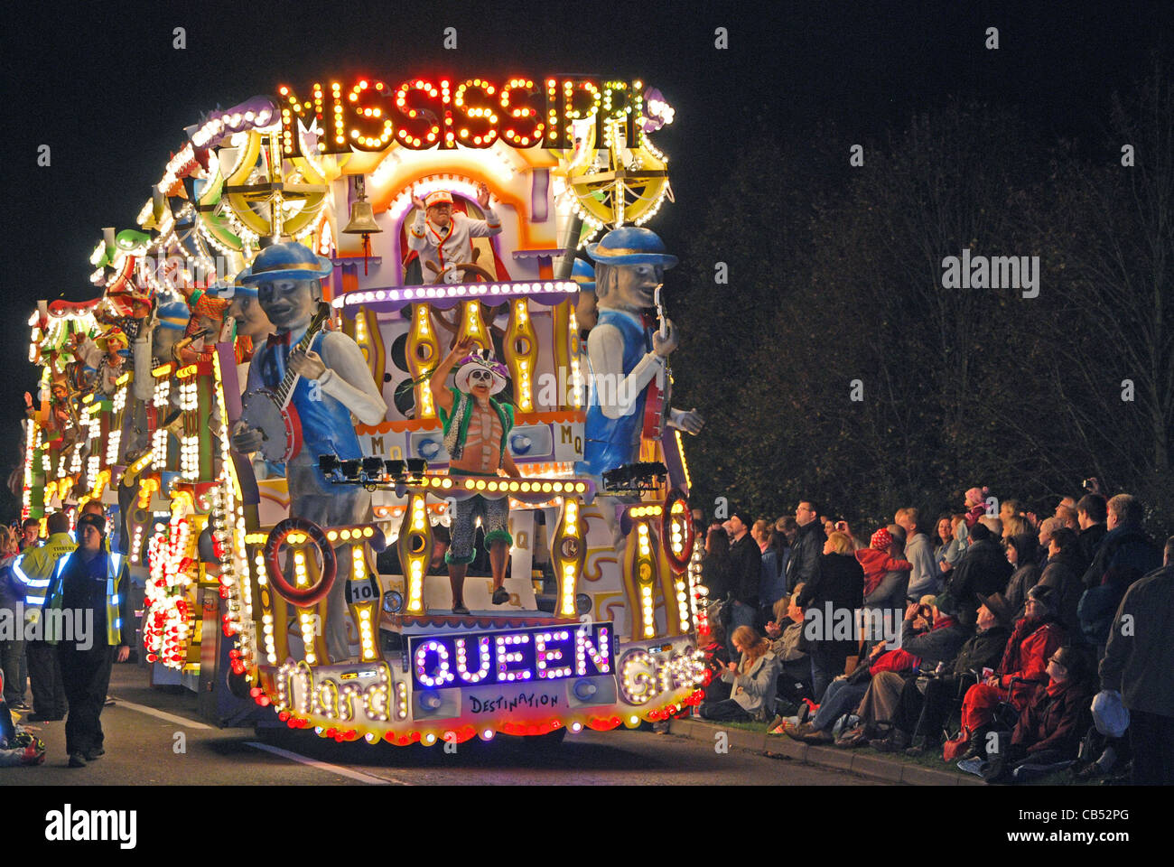 Carnaval festival de Glastonbury, Somerset, Angleterre flottante, au Royaume-Uni. Photo:John Gilbert Banque D'Images