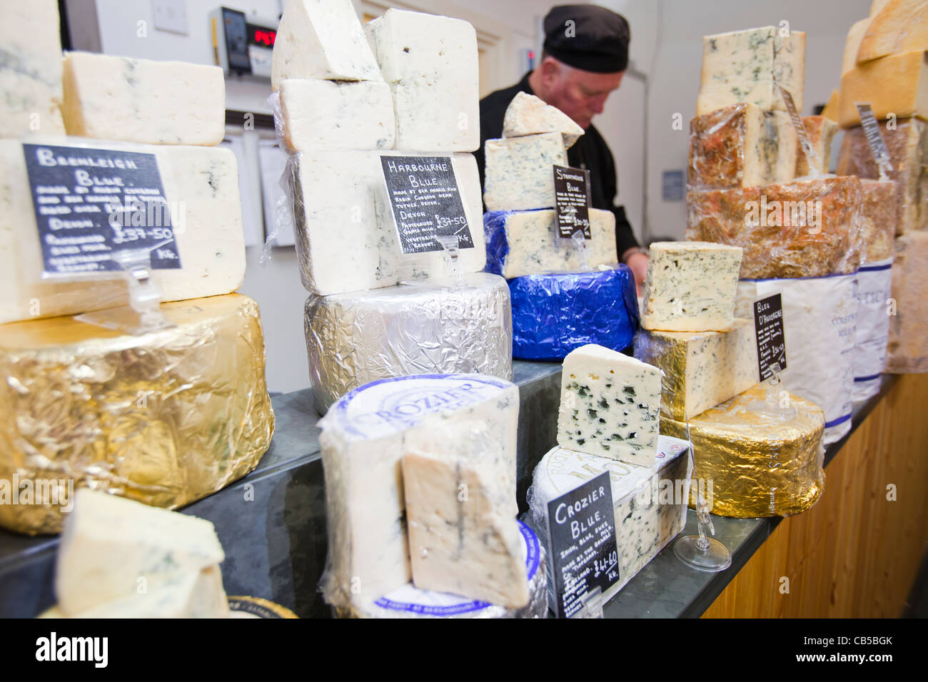 Dans un fromage fromage spécialiste en fabrication en Cark Cartmell, Cumbria, Royaume-Uni. Banque D'Images