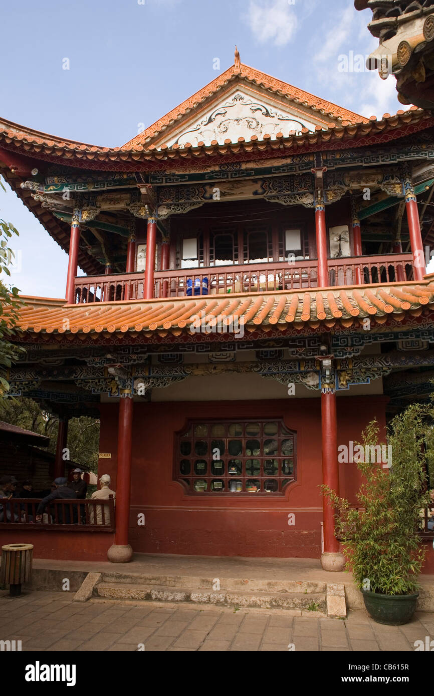 Chine Yunnan Kunming, Green Lake Park pavilion Banque D'Images