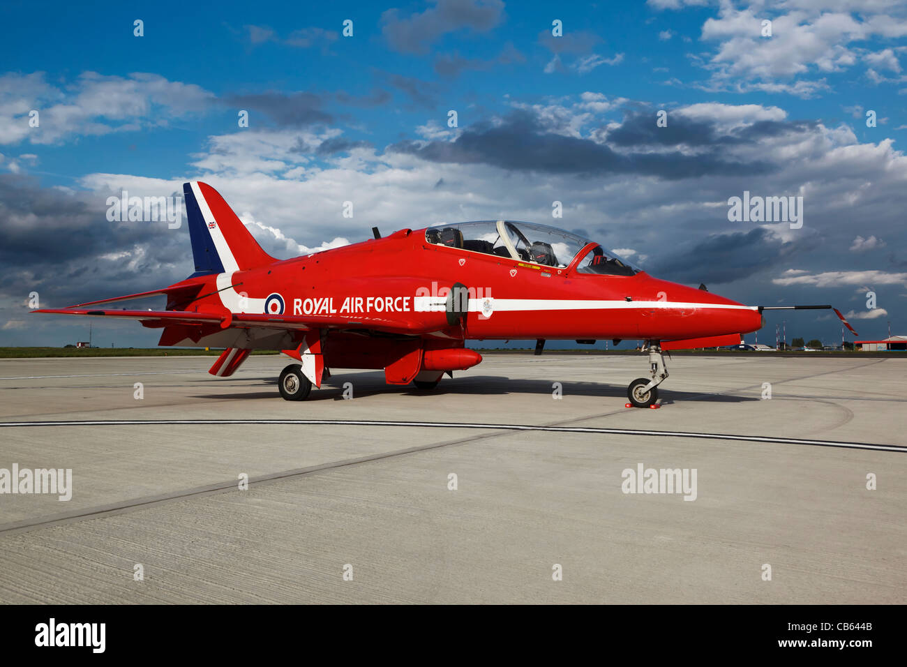 Bae Hawk de la RAF aerobatic team formation les flèches rouges Banque D'Images