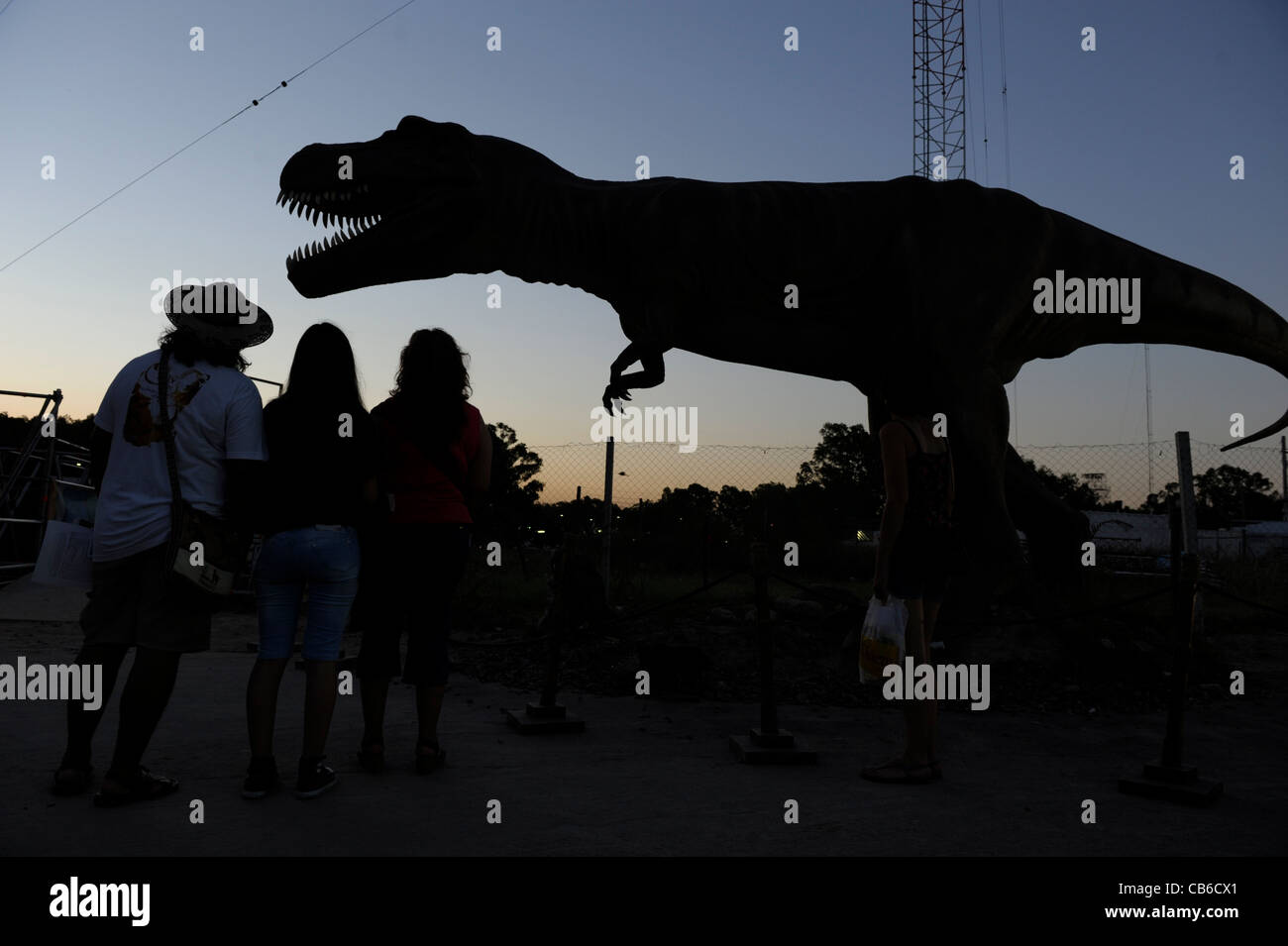 Les dinosaures d'Ischigualasto au salon d'événement de clôture de Tecnopolis, une foire des sciences et de la technologie. Banque D'Images