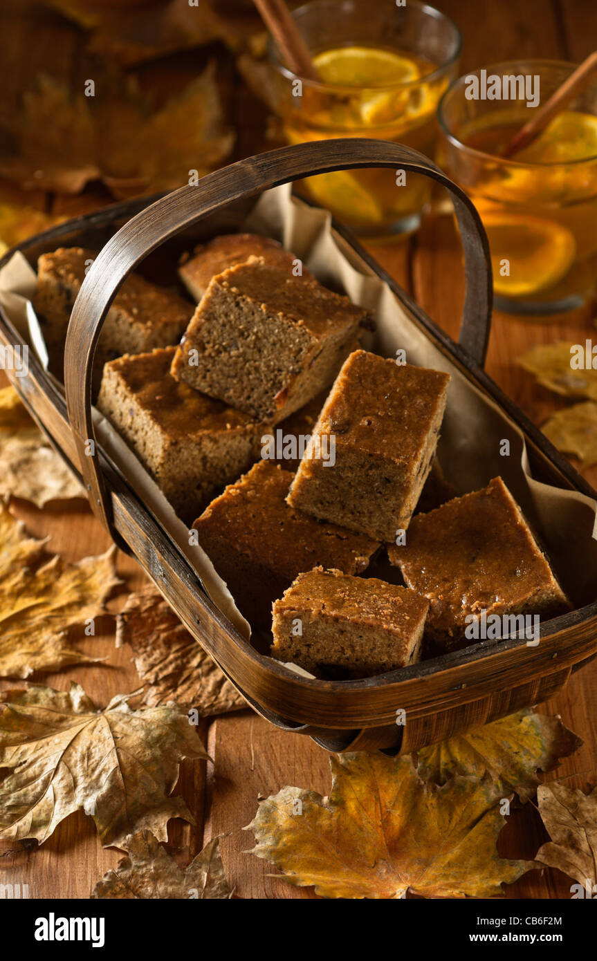 Parkin.avoine et traditionnel gâteau de gingembre Banque D'Images