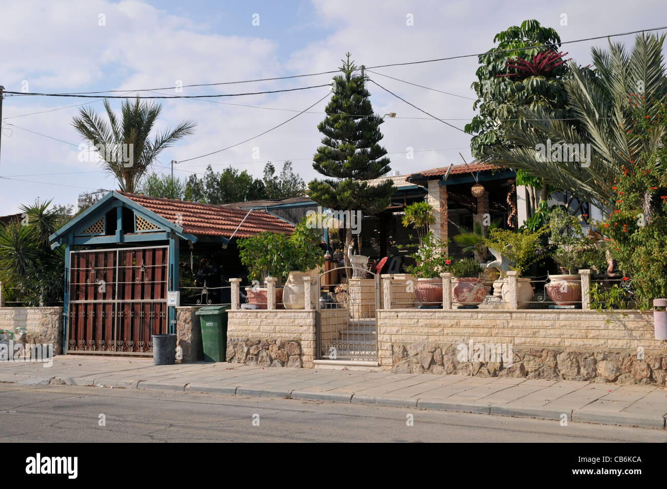 Maison avec garage, Arad, Israël, Asie, Moyen Orient Banque D'Images