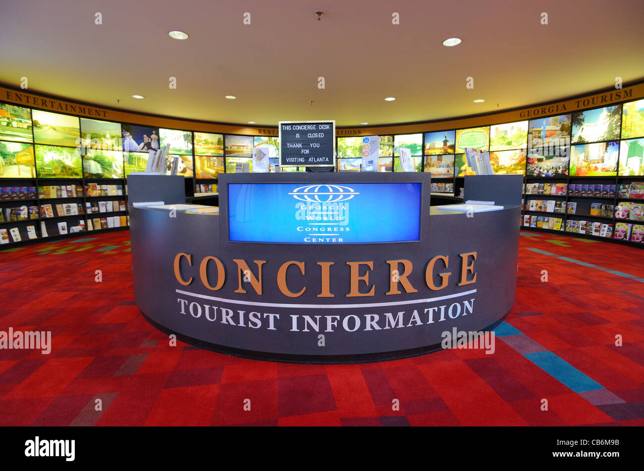 Table Concierge dans le World Congress Center à Atlanta, Géorgie. Banque D'Images