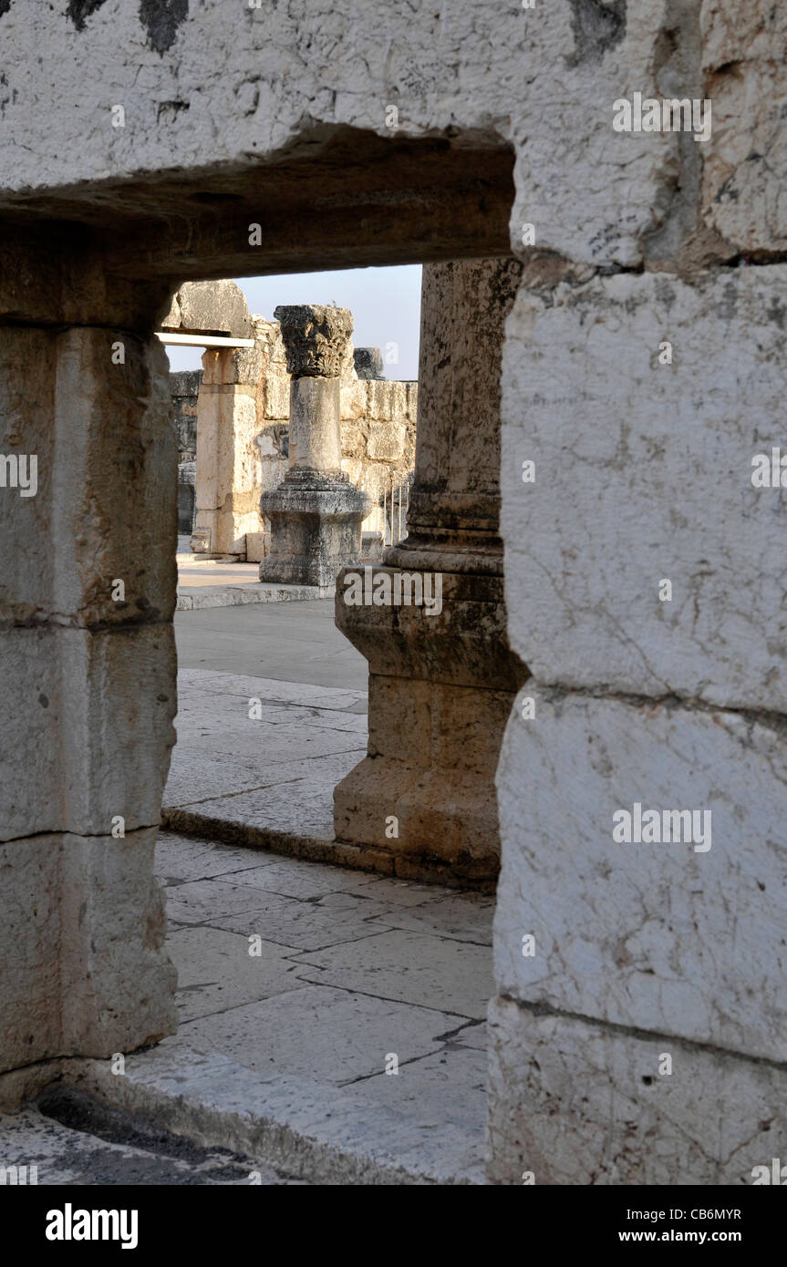 Ruines de 4e siècle synagogue,Capernaüm, Galilée, Israël, Asie, Moyen Orient Banque D'Images