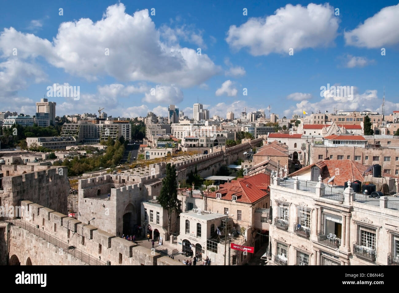 Le mur de la Tour de David et panorama de Jérusalem, capitale d'Israël, Asie, Moyen Orient Banque D'Images