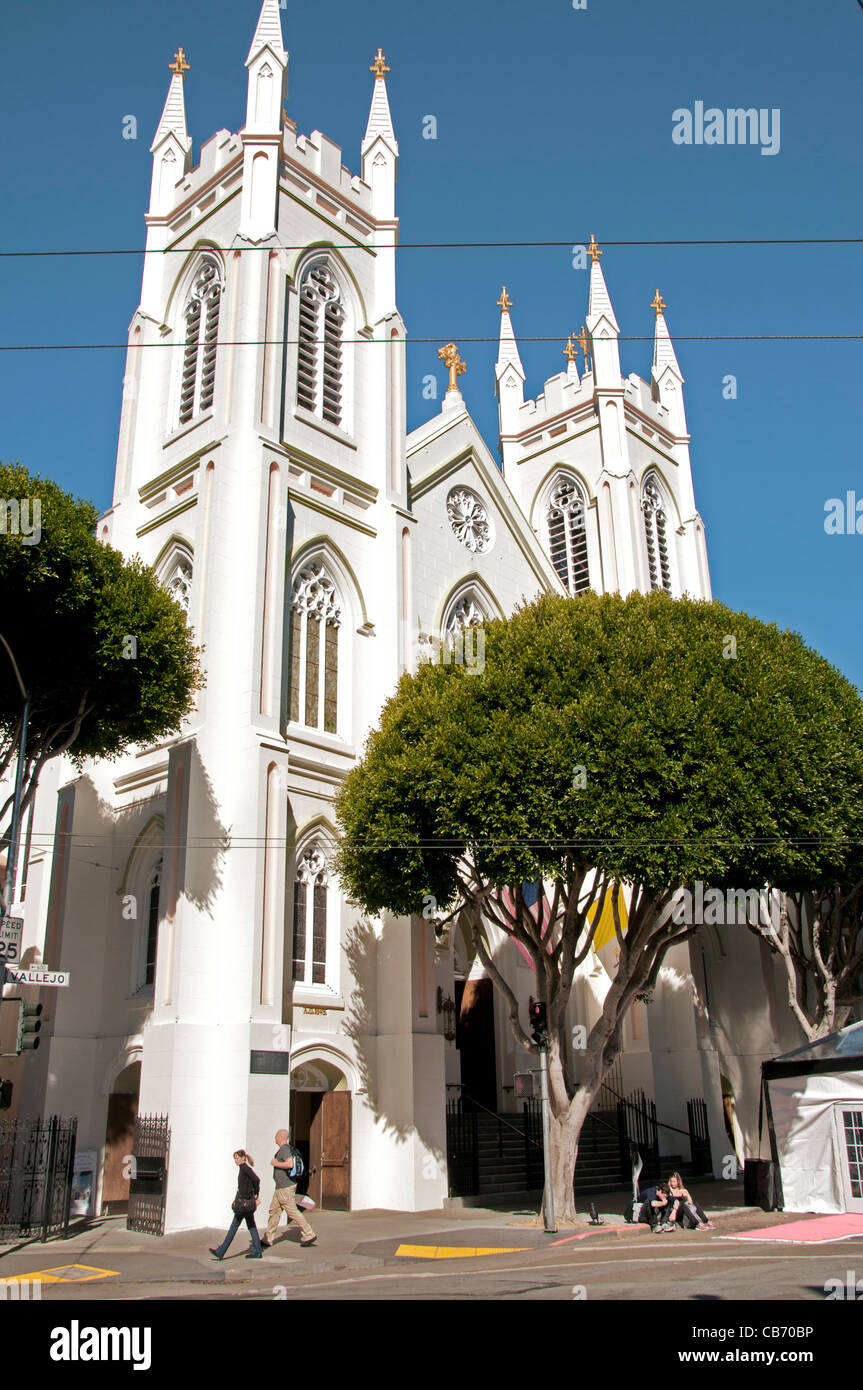 L'Église Saints Pierre et Paul North Beach Little Italy San Francisco California United States Banque D'Images