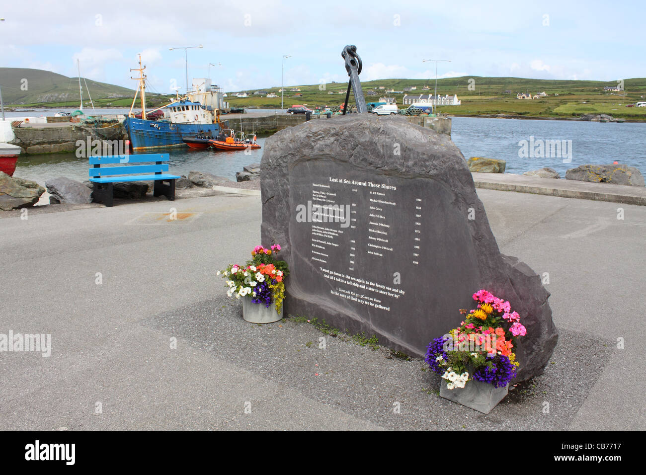 Mémorial à ceux perdus en mer dans la région de Portmagee, comté de Kerry, à l'ouest de l'Irlande Banque D'Images