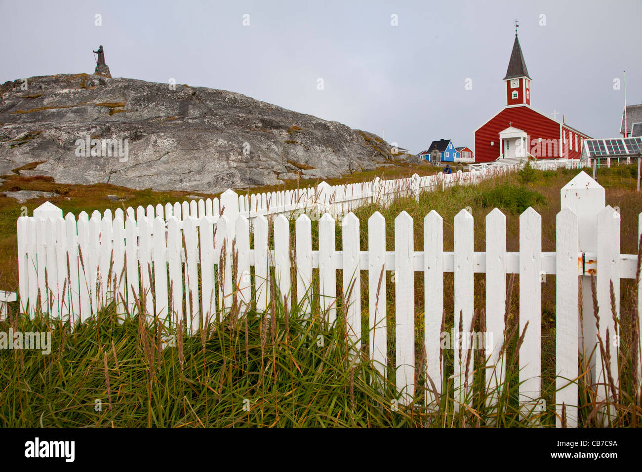 L'église et statue de Hans Egede, Nuuk, Groenland Banque D'Images