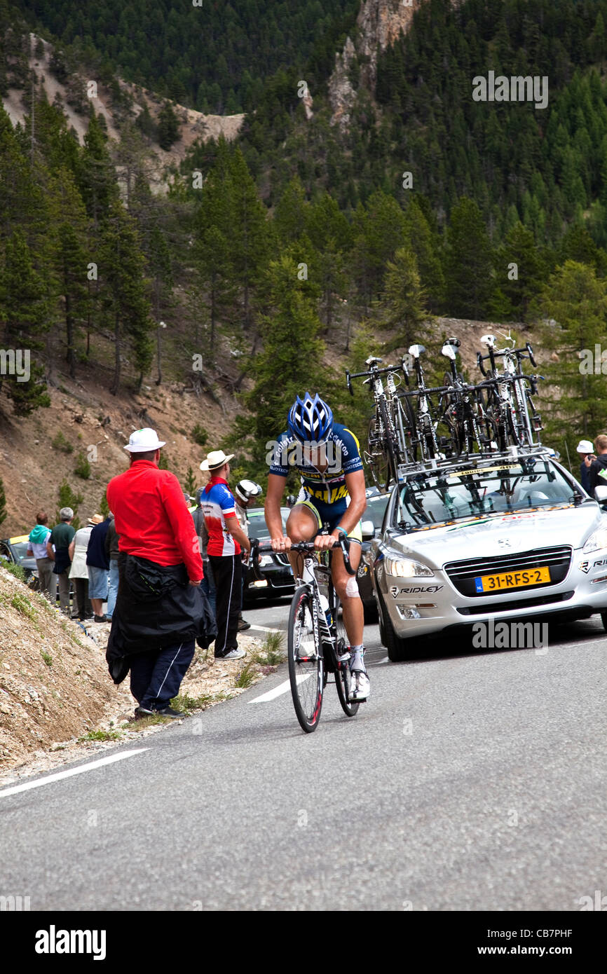Riders sur scène 18 de la montée dans le Col d'Lzoard, Le Tour de France 2011 Banque D'Images Riders sur scène 18 de la montée dans le Col d'Lzoard, Le Tour de France 2011 Banque D'Images