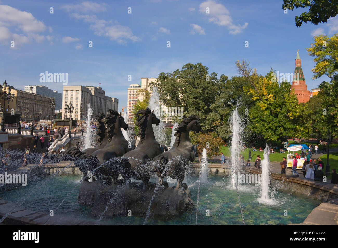 Horse statue et fontaine de la Place Rouge, Moscou, Russie Banque D'Images