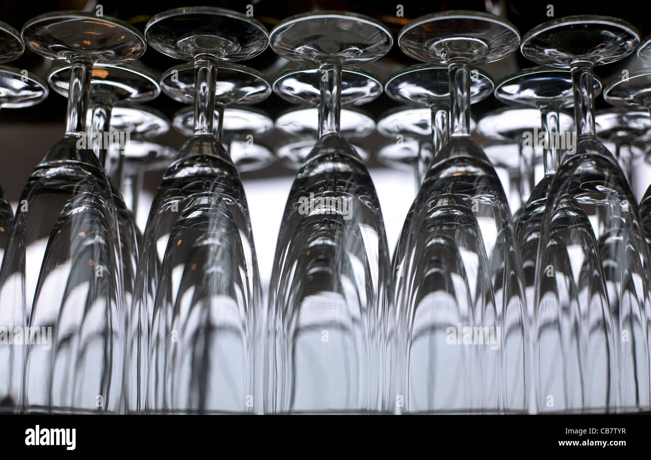 Tableau en verre vin cristal multiples Banque D'Images