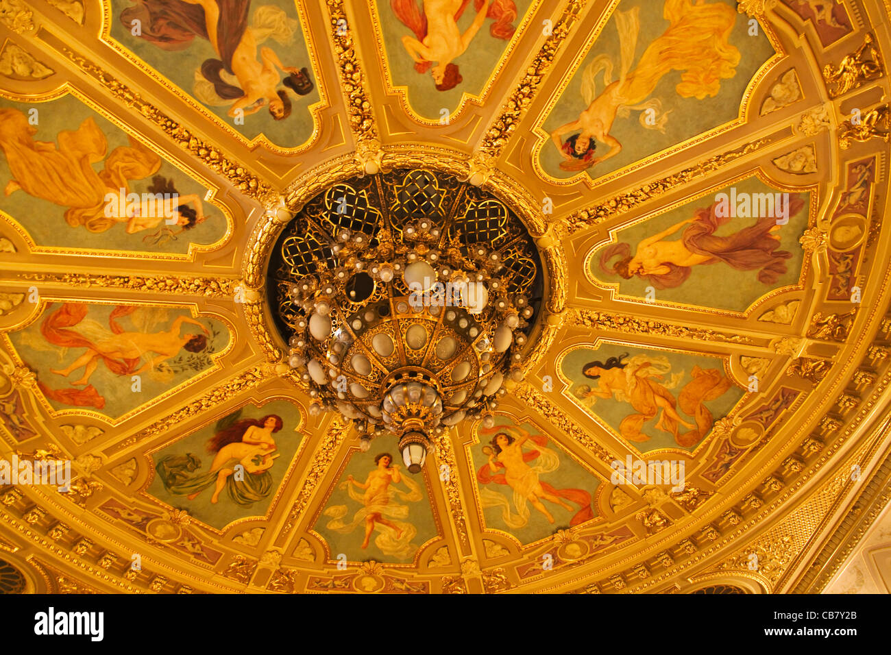 Plafond de l'Opéra, Lviv, Ukraine Banque D'Images