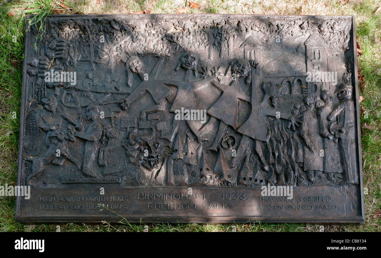 Alabama, Birmingham, Kelly Ingram Park, Birmingham 1963 sculpture commémorant la liberté de marche Banque D'Images