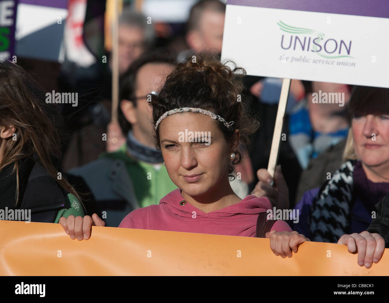 Les manifestants prendre part à la journée d'Action N30. Les travailleurs du secteur public en grève sont illustrés en prenant part à une manifestation et un rassemblement à Bristol. Banque D'Images