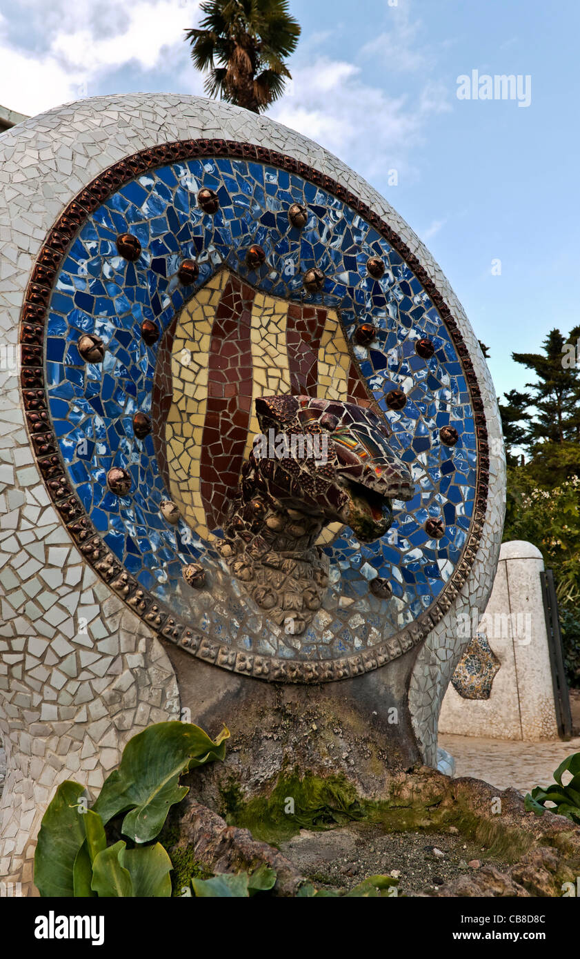 Sculpture dans le Parc Güell, architecture de Gaudi, UNESCO World Heritage Site, Barcelone, Catalogne, Espagne Banque D'Images