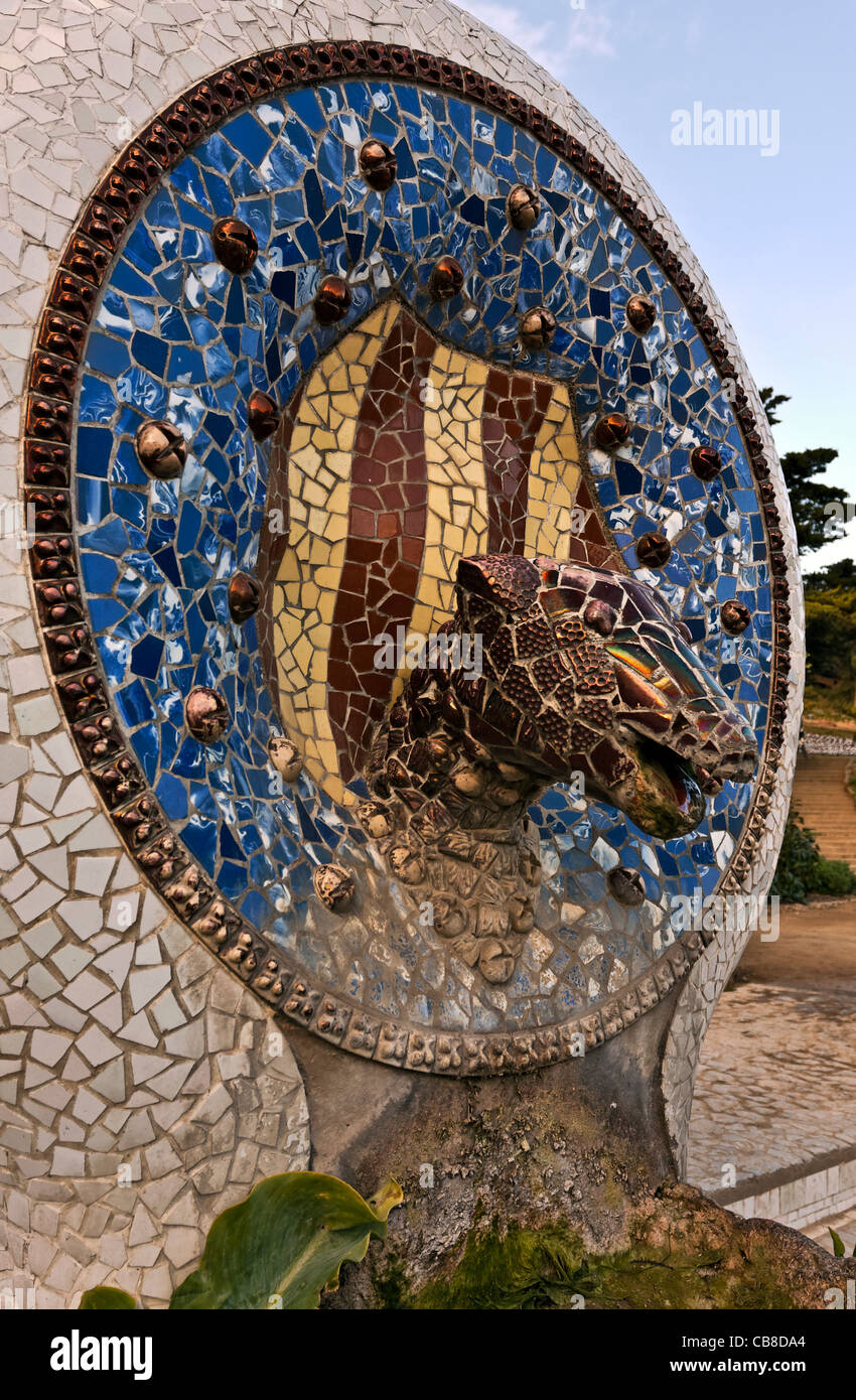 Sculpture dans le Parc Güell, architecture de Gaudi, UNESCO World Heritage Site, Barcelone, Catalogne, Espagne Banque D'Images