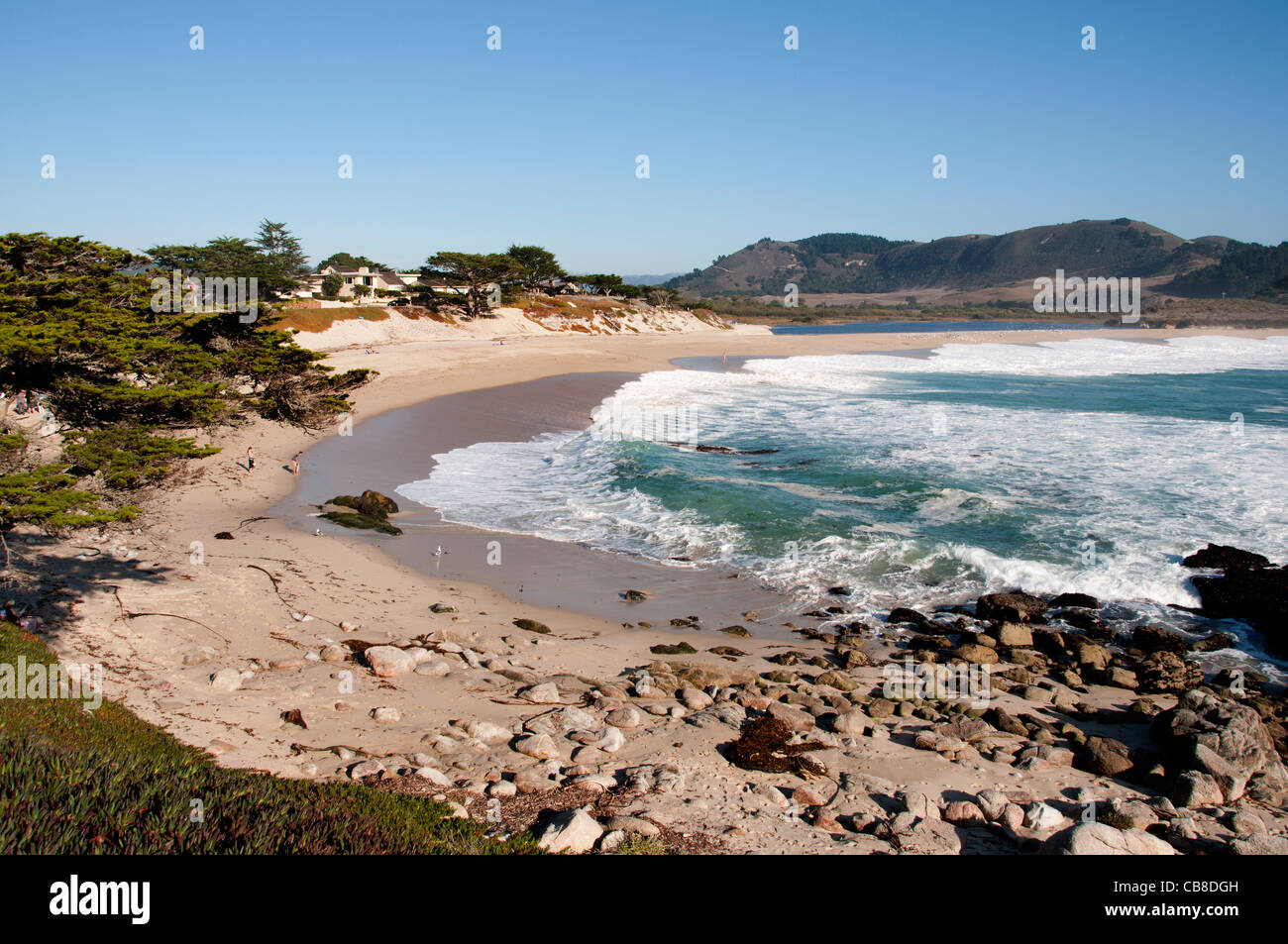 Carmel Mer Plage vagues rochers Big Sur California United States Banque D'Images