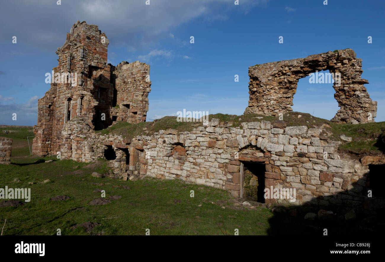 Ruines du château de Newark, près de St Monans, Fife, Scotland Banque D'Images