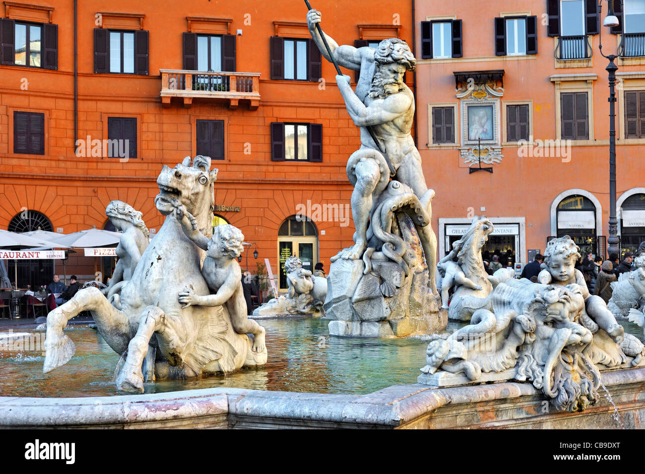 Fontaine de Neptune, Piazza Navona, Rome, Italie. Banque D'Images