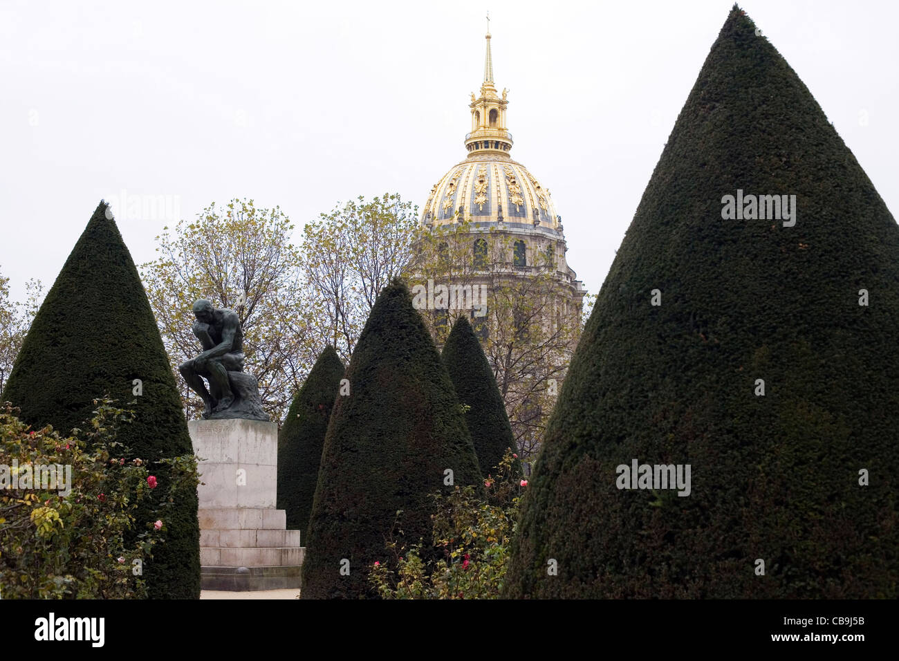 Dans le jardin de sculptures au Musée Rodin Paris France Banque D'Images