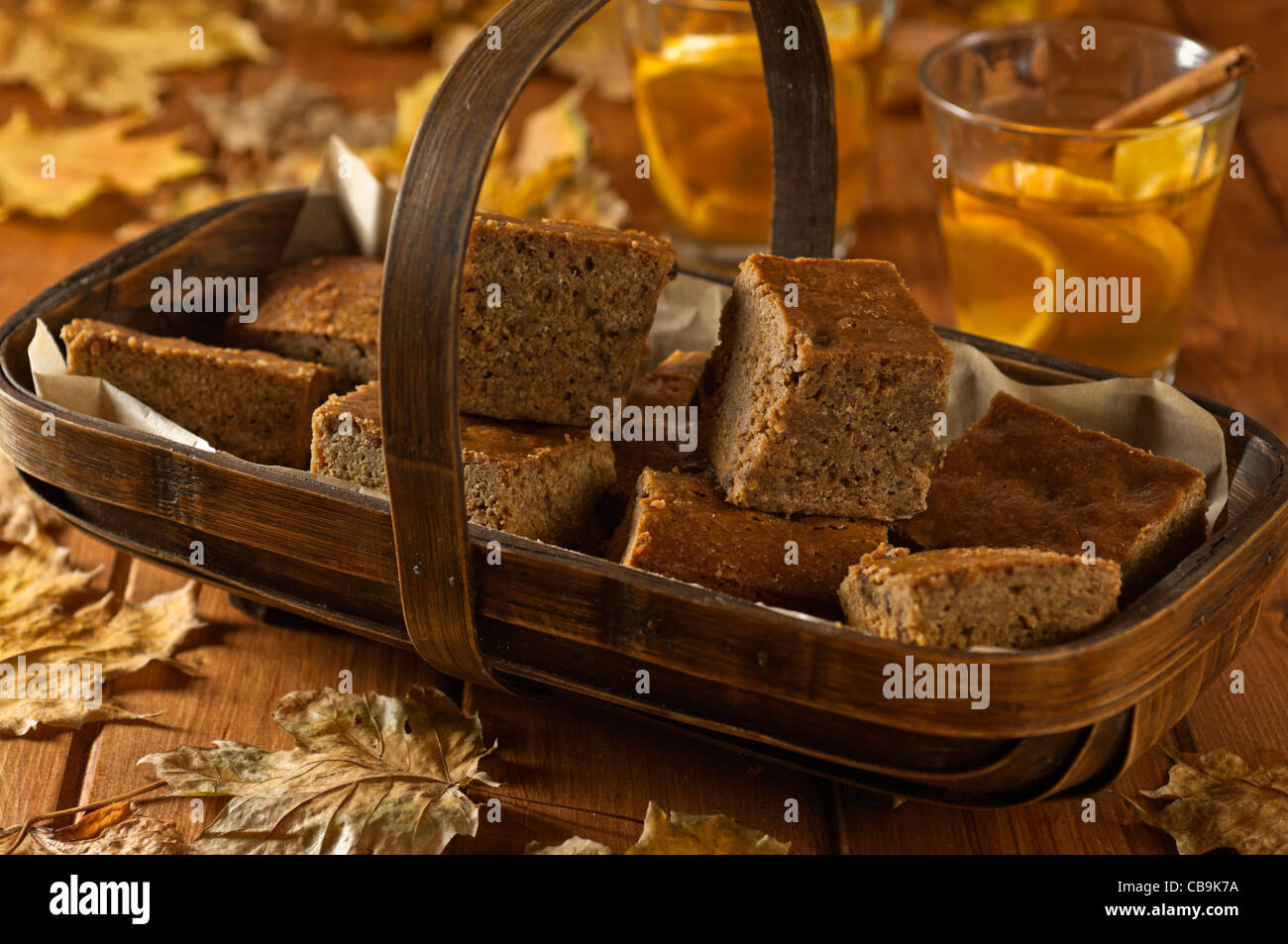Parkin.avoine et traditionnel gâteau de gingembre Banque D'Images
