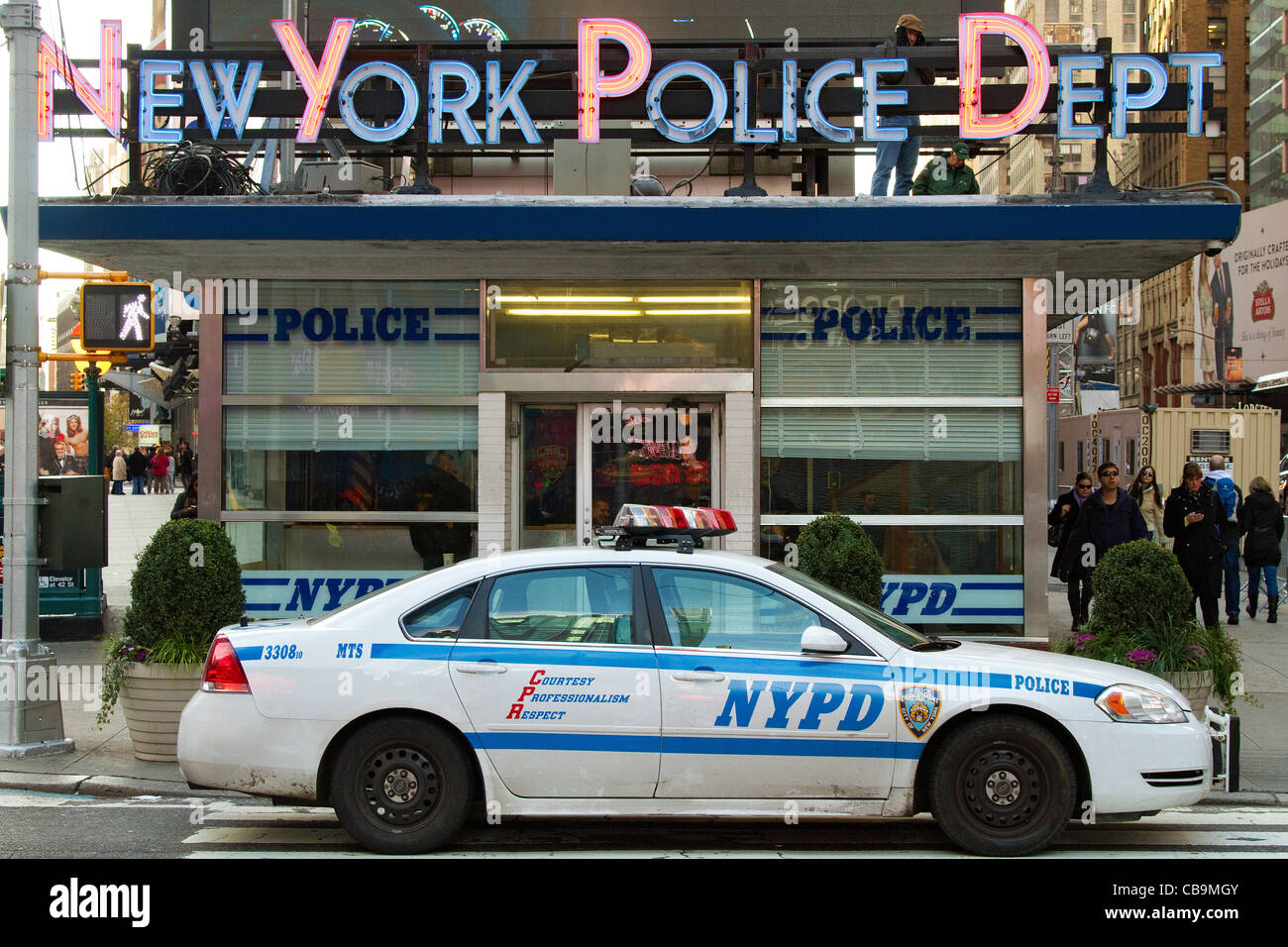 Voiture de police à New York Times Square NYPD petite station. Banque D'Images