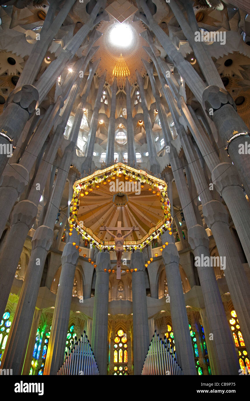La basilique Sagrada Família conçu par l'architecte catalan Antoni Gaudí, Barcelone, Espagne Banque D'Images